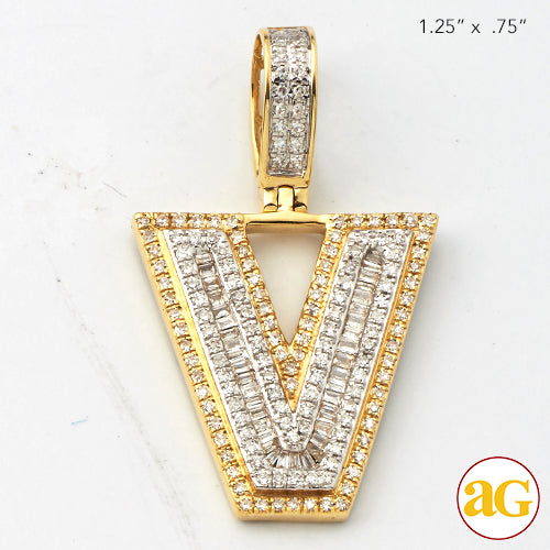 14KY 0.60 CTW DIAMOND INITIAL PENDANT "V"